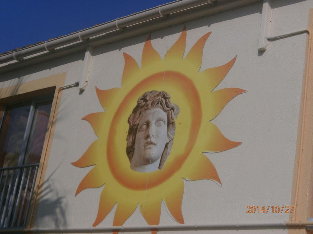 Brit Hotel Confort Helios Agde Exterior foto