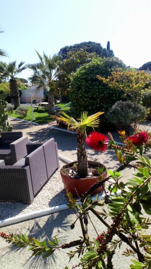 Brit Hotel Confort Helios Agde Exterior foto