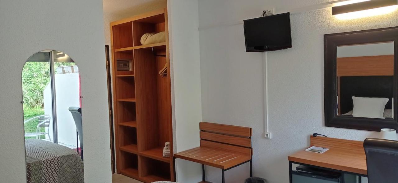 Brit Hotel Confort Helios Agde Exterior foto