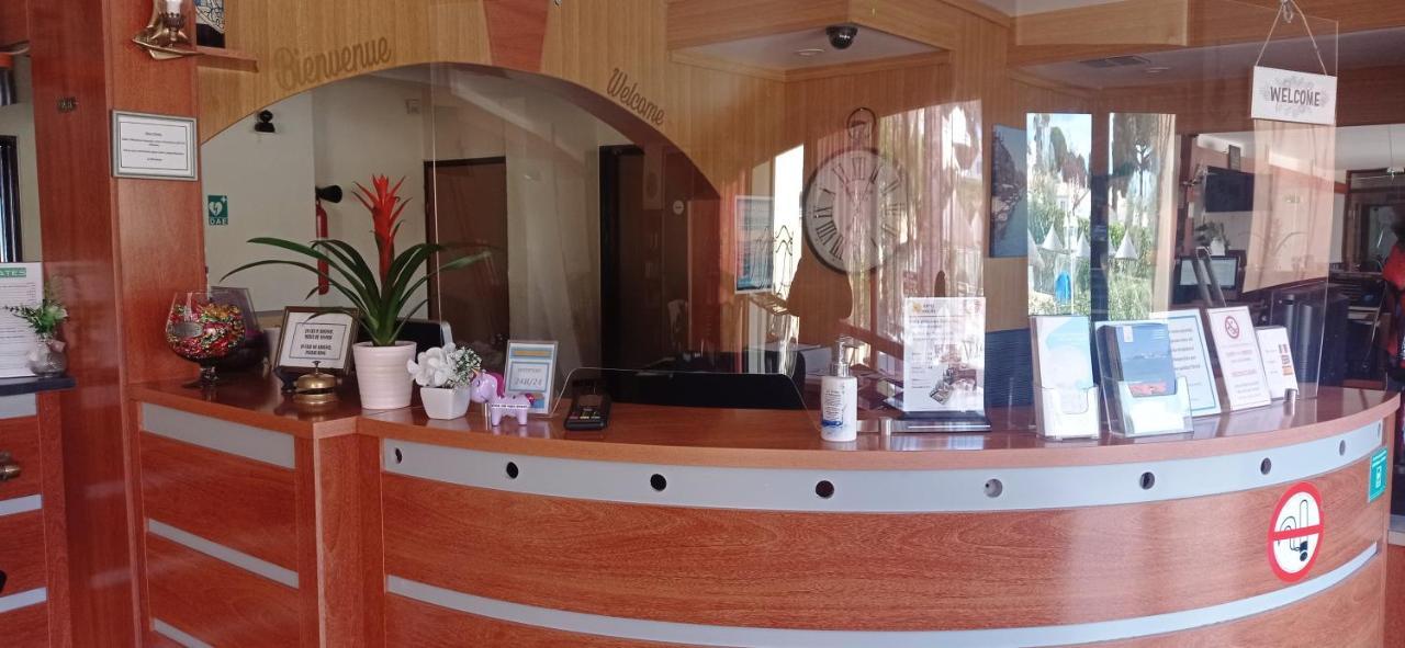 Brit Hotel Confort Helios Agde Exterior foto