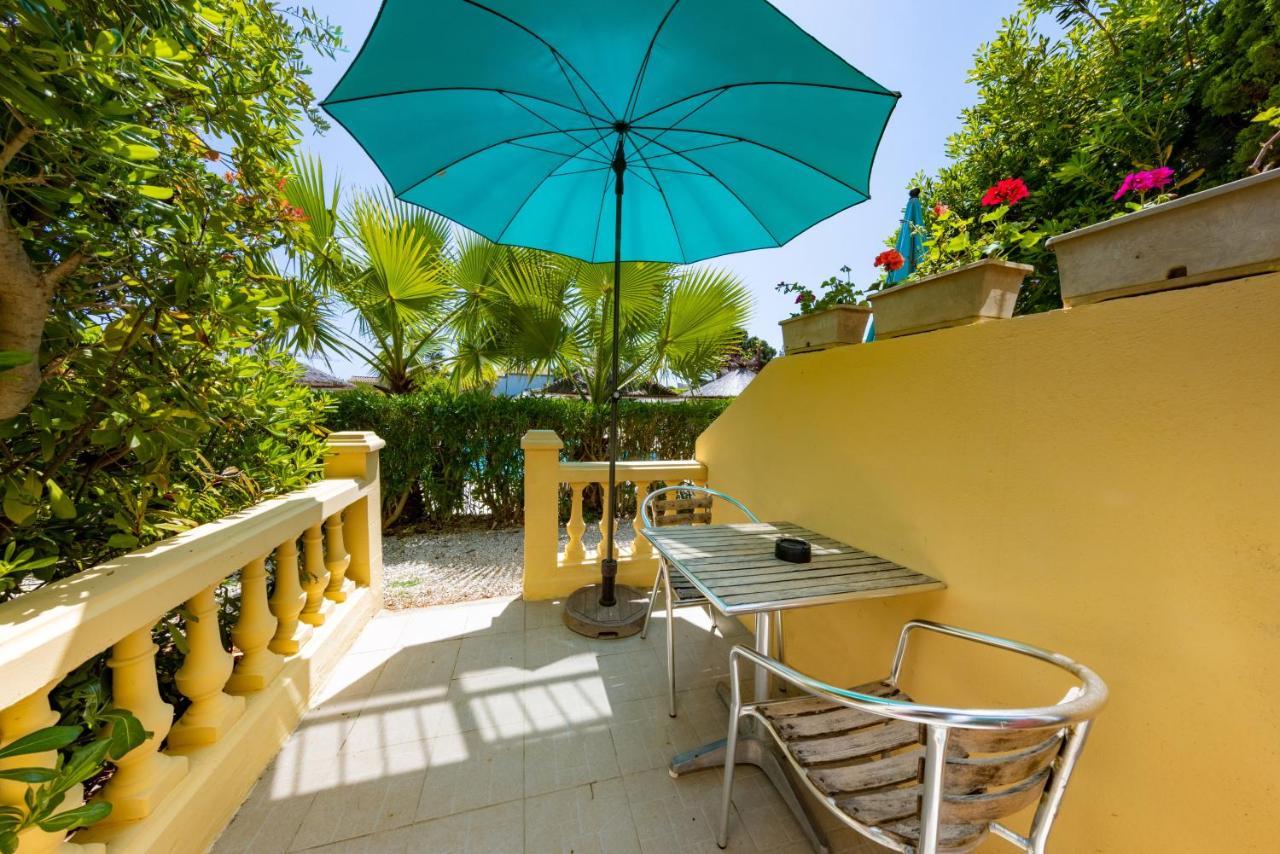 Brit Hotel Confort Helios Agde Exterior foto